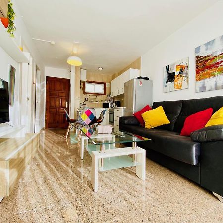 Orange And White Apartment In Yumbo San Bartolomé Exteriör bild