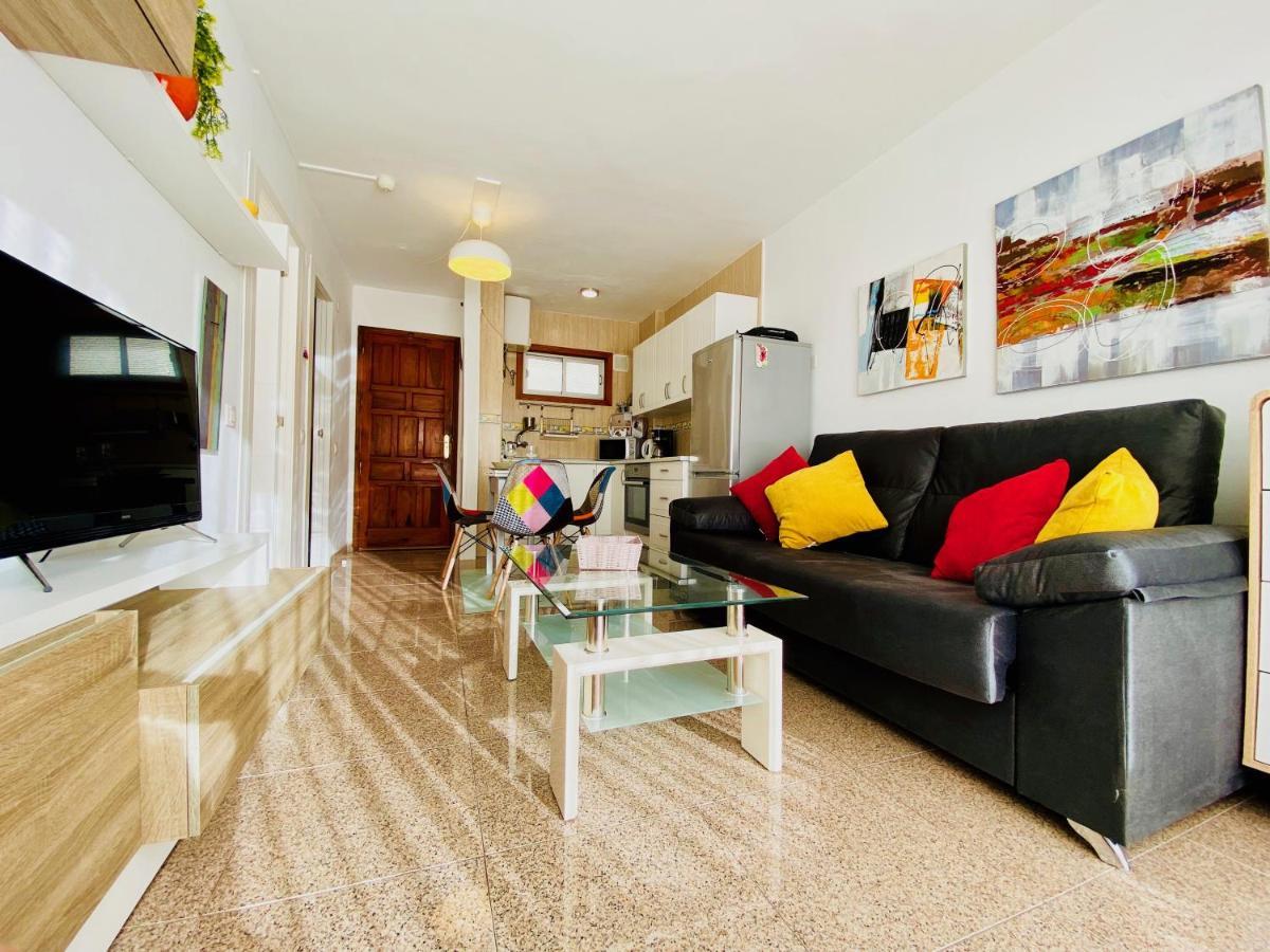 Orange And White Apartment In Yumbo San Bartolomé Exteriör bild