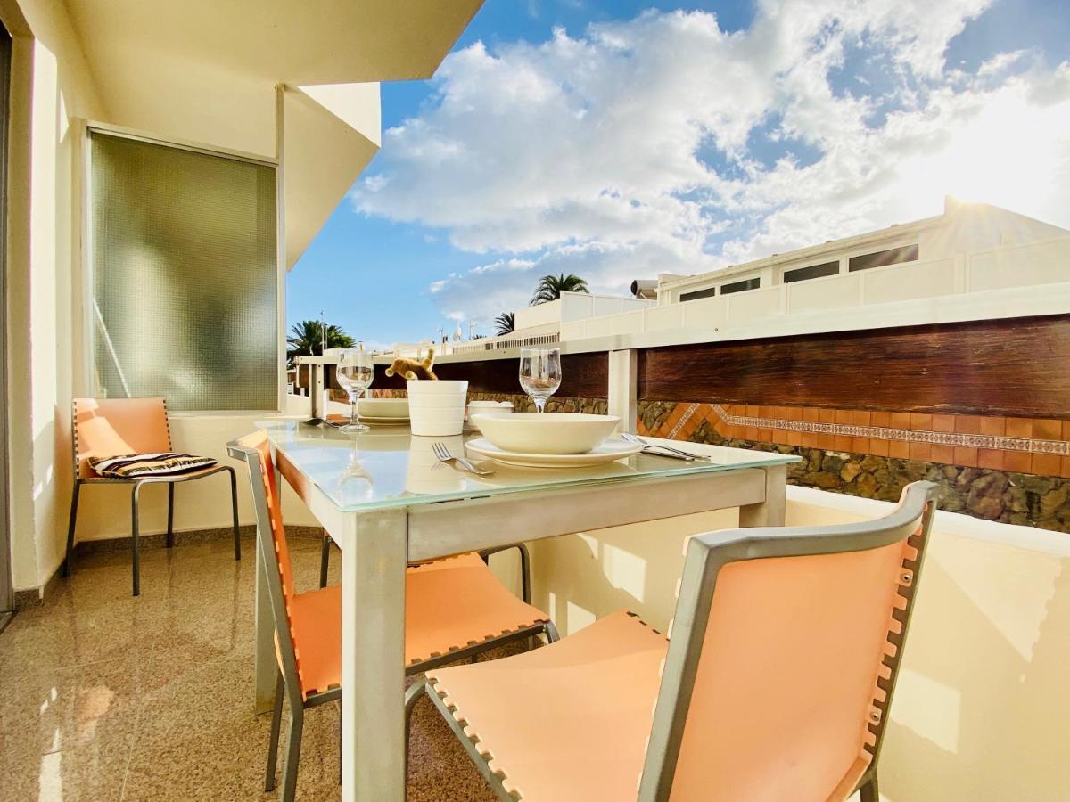 Orange And White Apartment In Yumbo San Bartolomé Exteriör bild