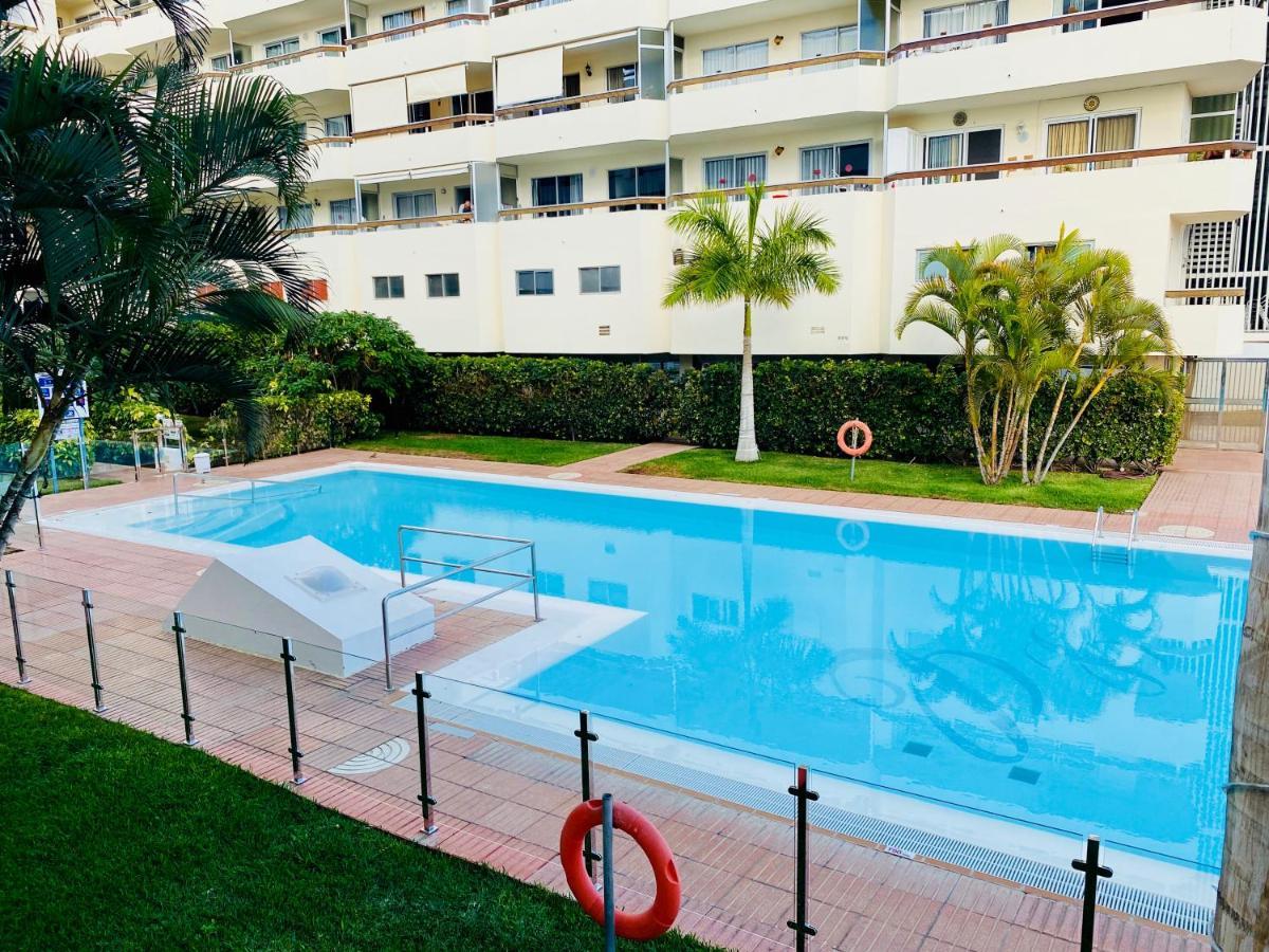 Orange And White Apartment In Yumbo San Bartolomé Exteriör bild