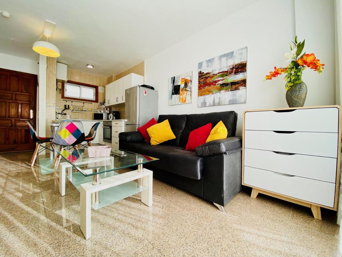 Orange And White Apartment In Yumbo San Bartolomé Exteriör bild