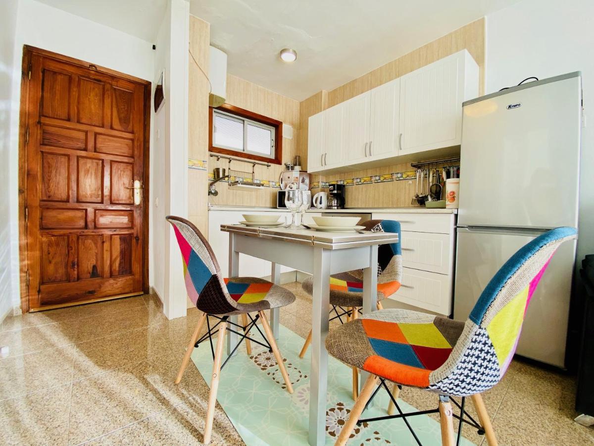 Orange And White Apartment In Yumbo San Bartolomé Exteriör bild