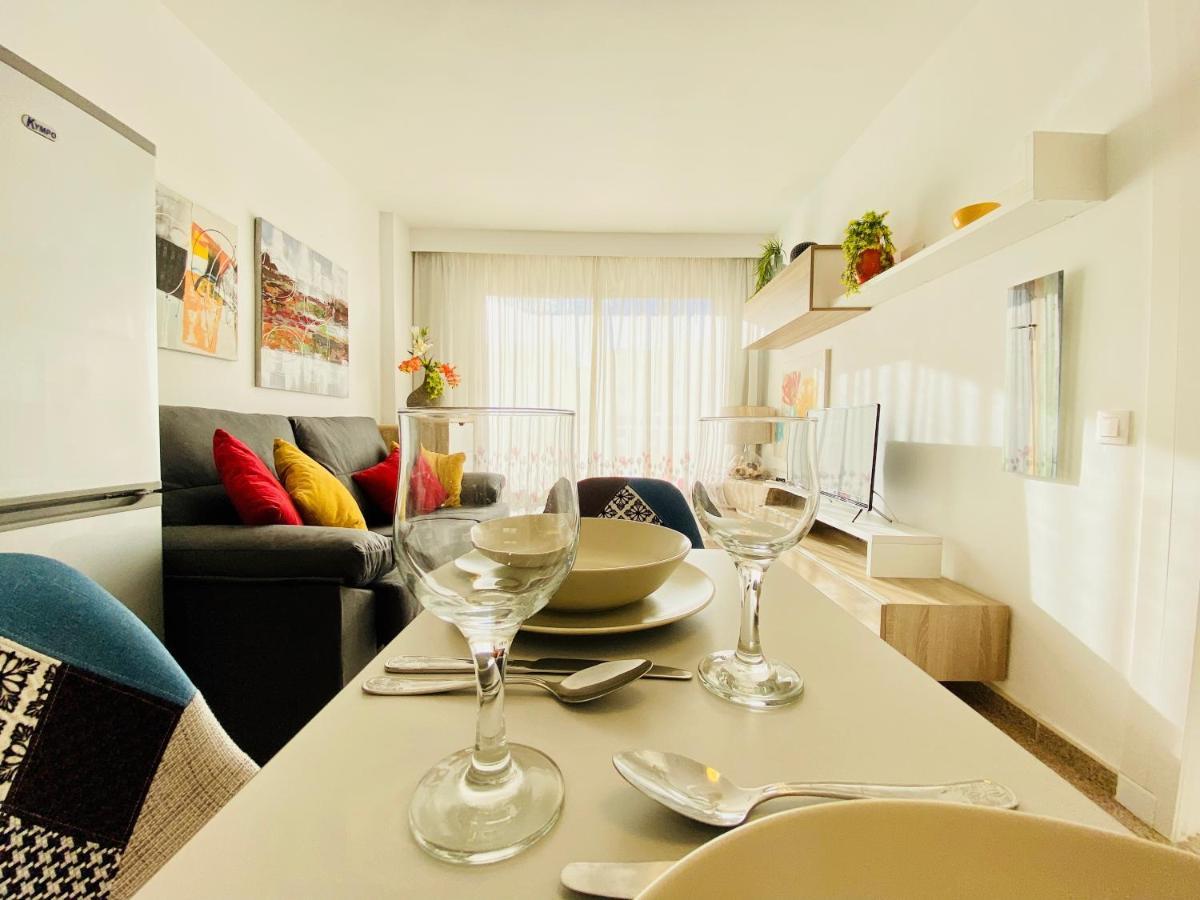 Orange And White Apartment In Yumbo San Bartolomé Exteriör bild