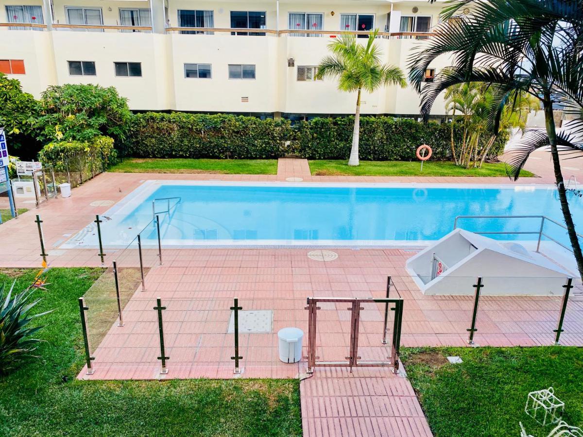 Orange And White Apartment In Yumbo San Bartolomé Exteriör bild
