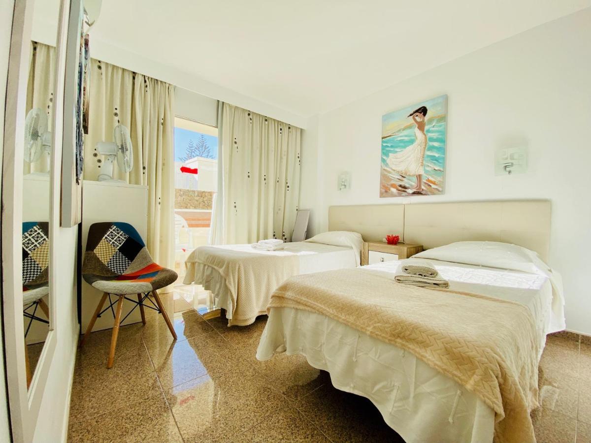 Orange And White Apartment In Yumbo San Bartolomé Exteriör bild